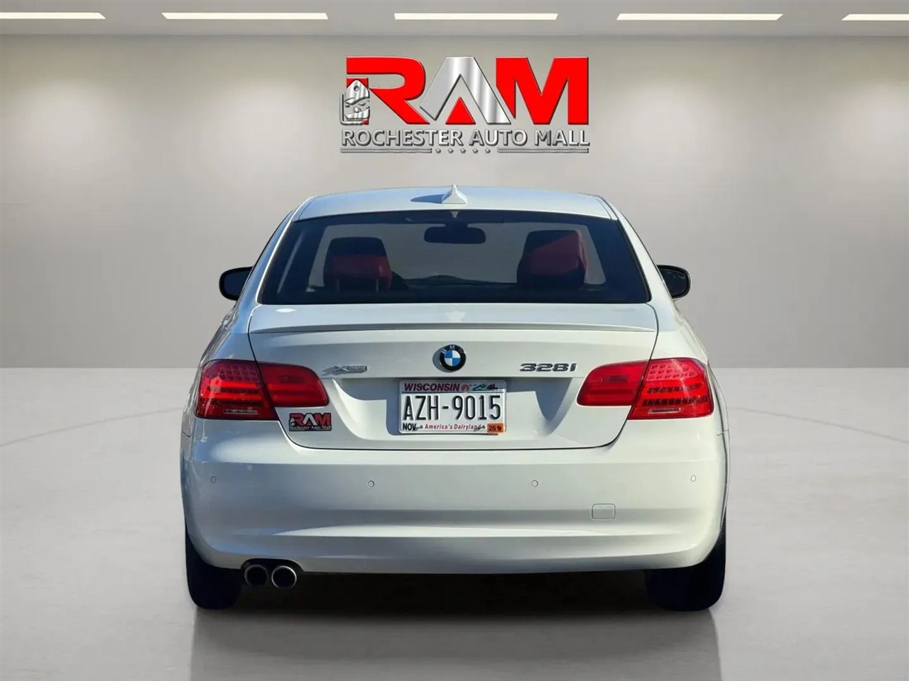 BMW 3 Series  2011
