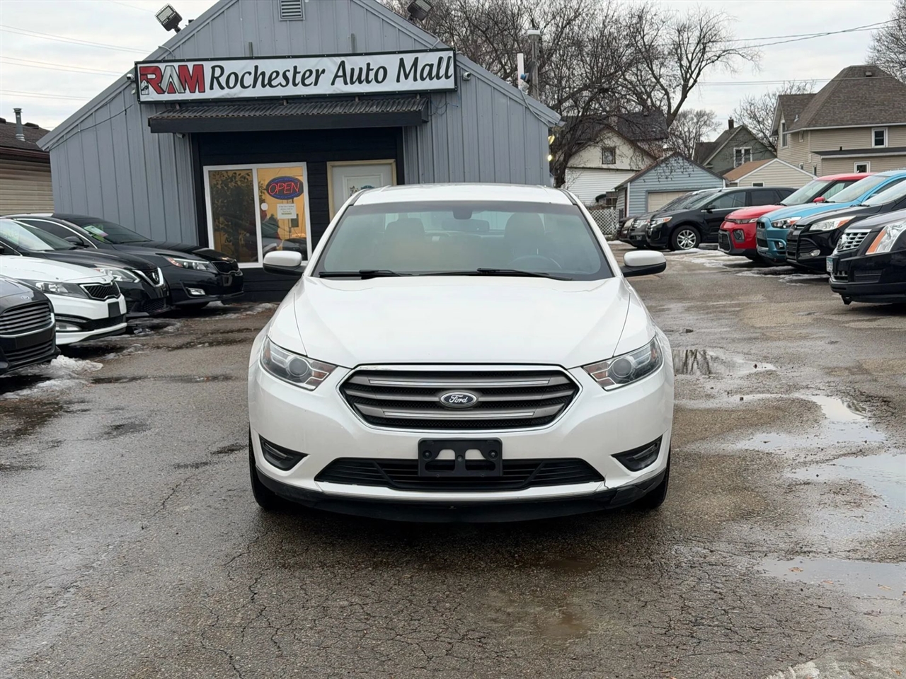 Ford Taurus  2016