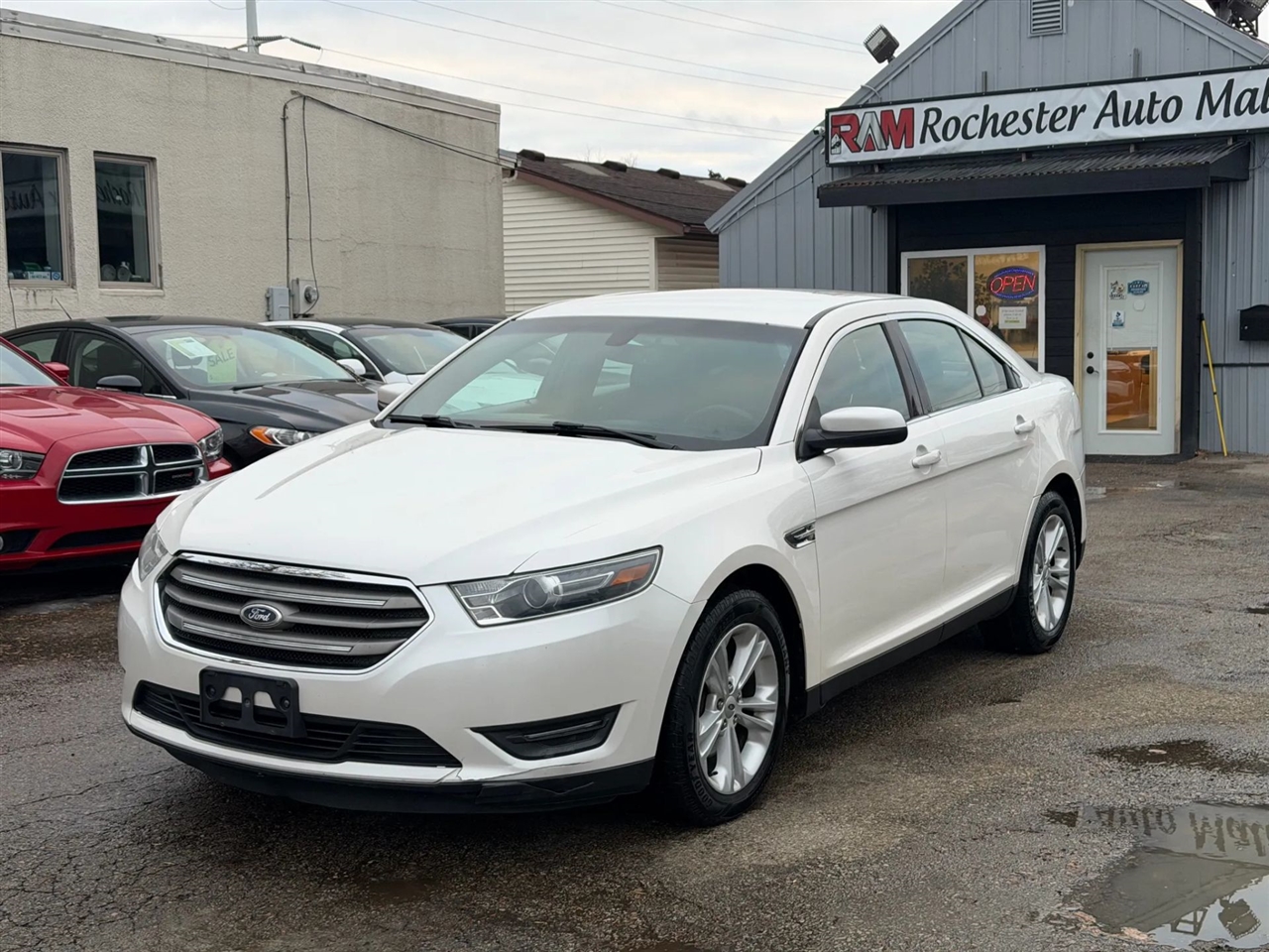 Ford Taurus  2016