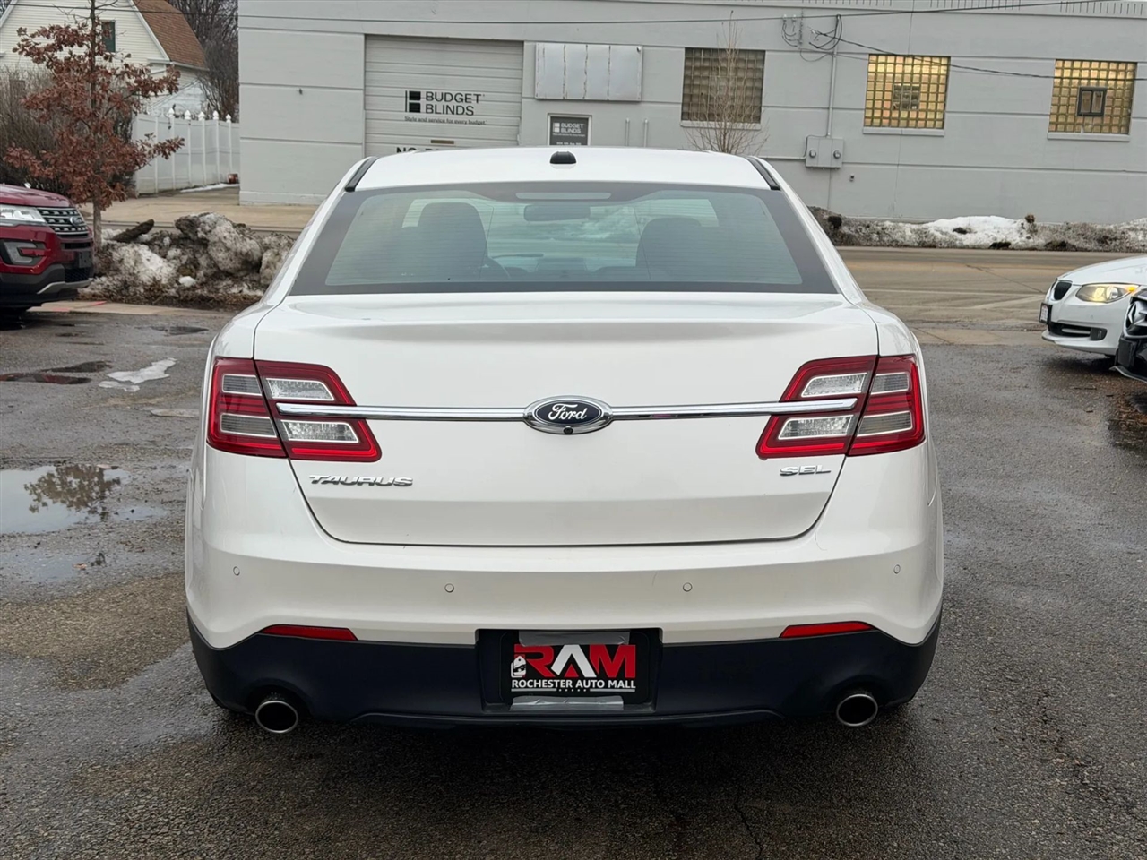 Ford Taurus  2016