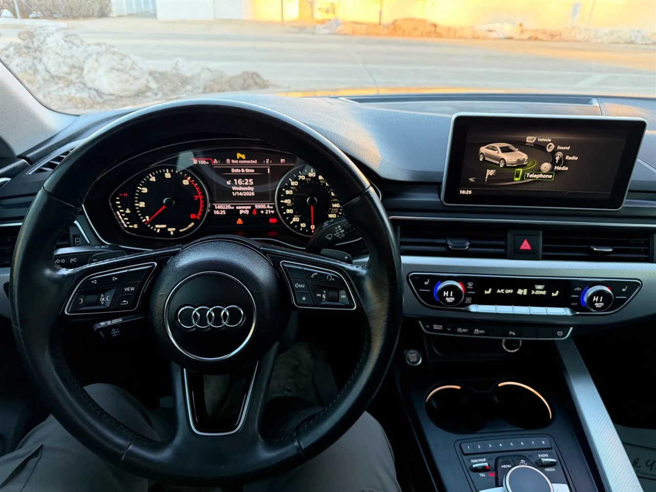 Audi A4  2017