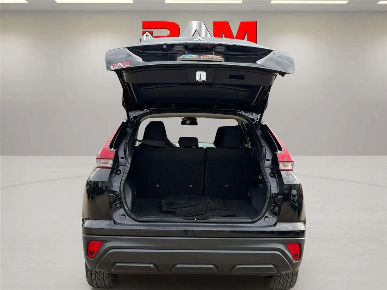 Mitsubishi Eclipse Cross  2022