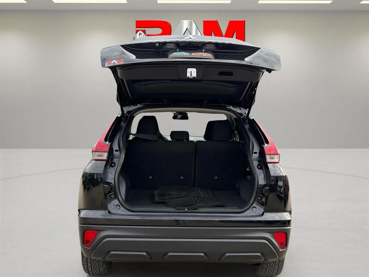 Mitsubishi Eclipse Cross  2022