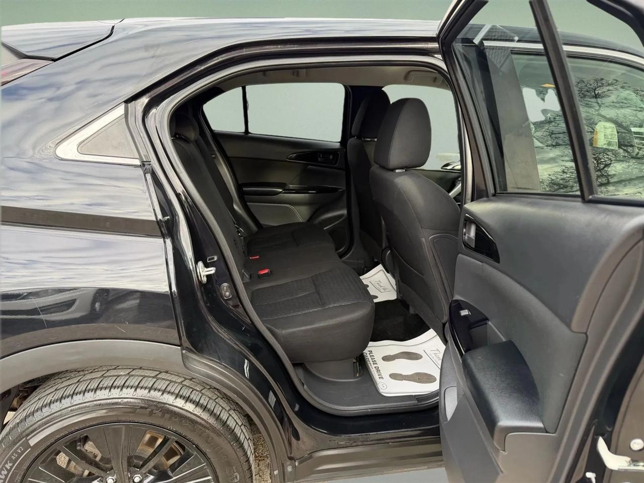 Mitsubishi Eclipse Cross  2022