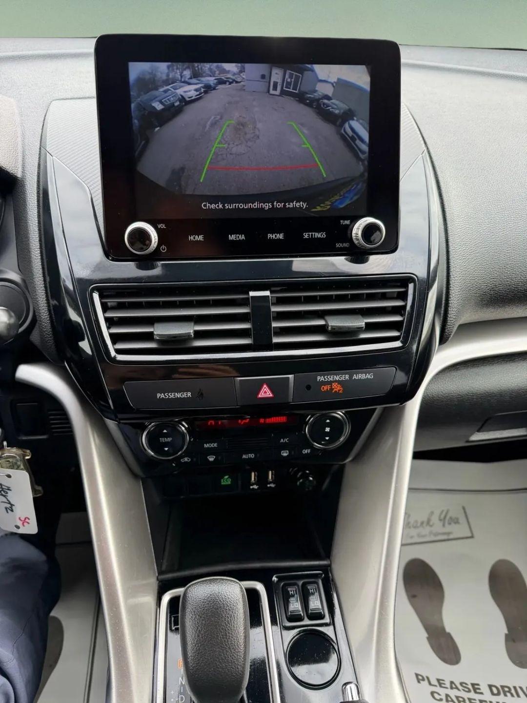 Mitsubishi Eclipse Cross  2022