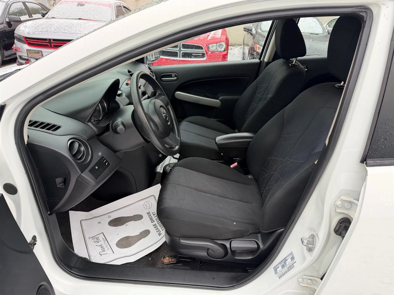 Mazda MAZDA2  2013