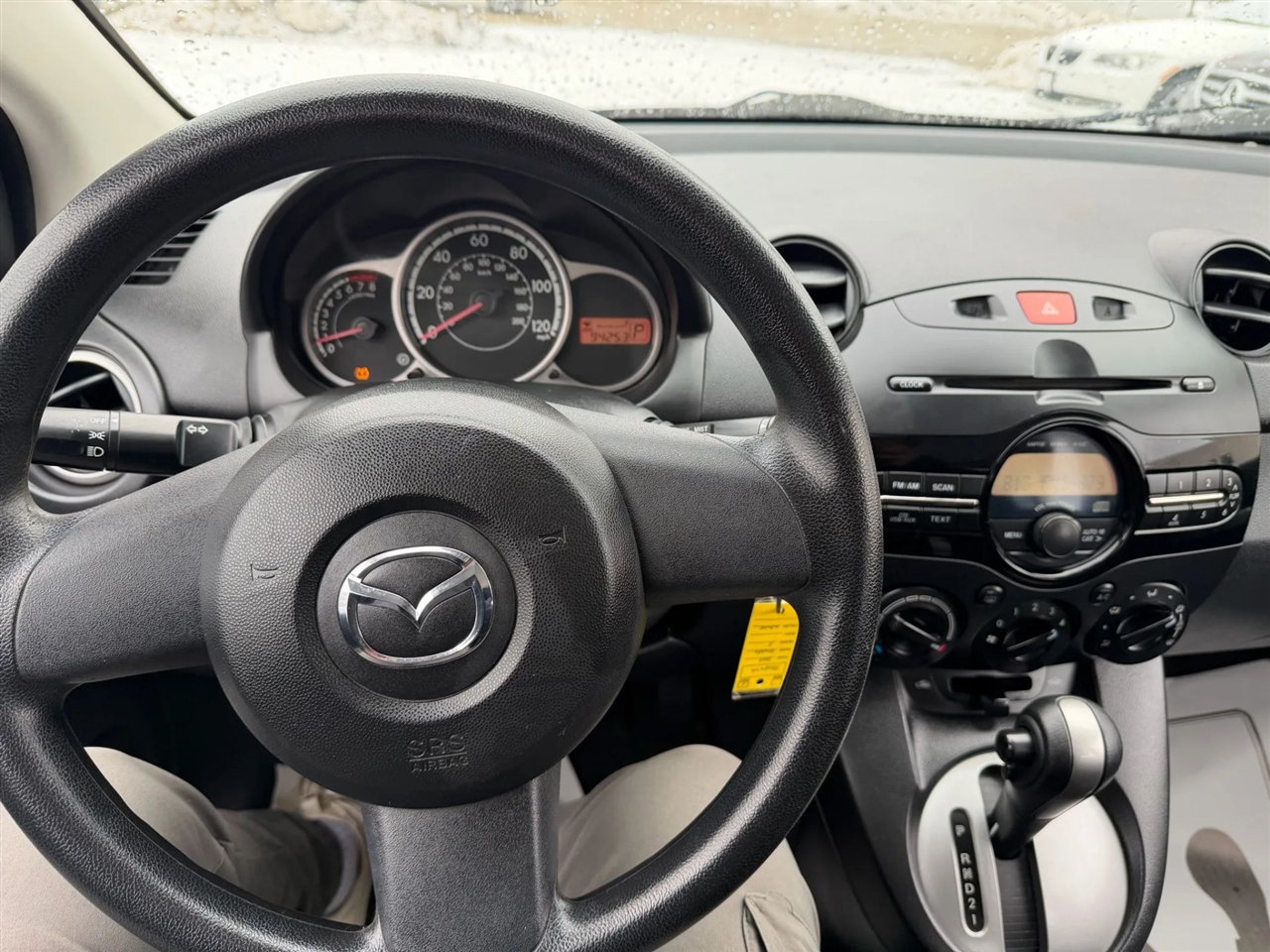 Mazda MAZDA2  2013