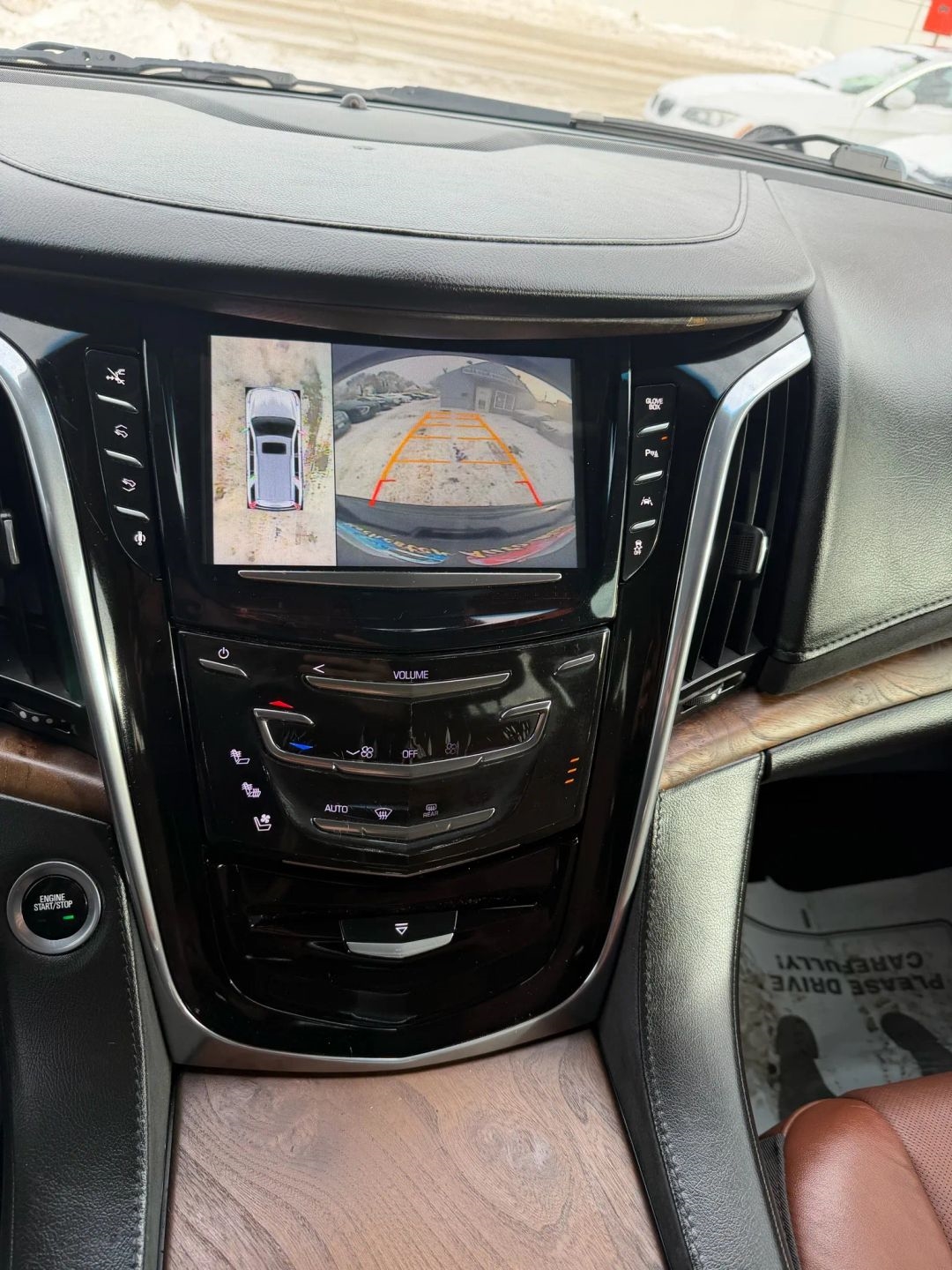 Cadillac Escalade  2016