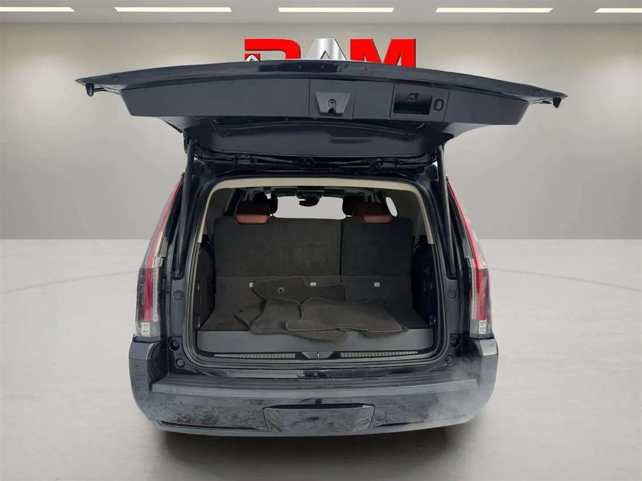 Cadillac Escalade  2016