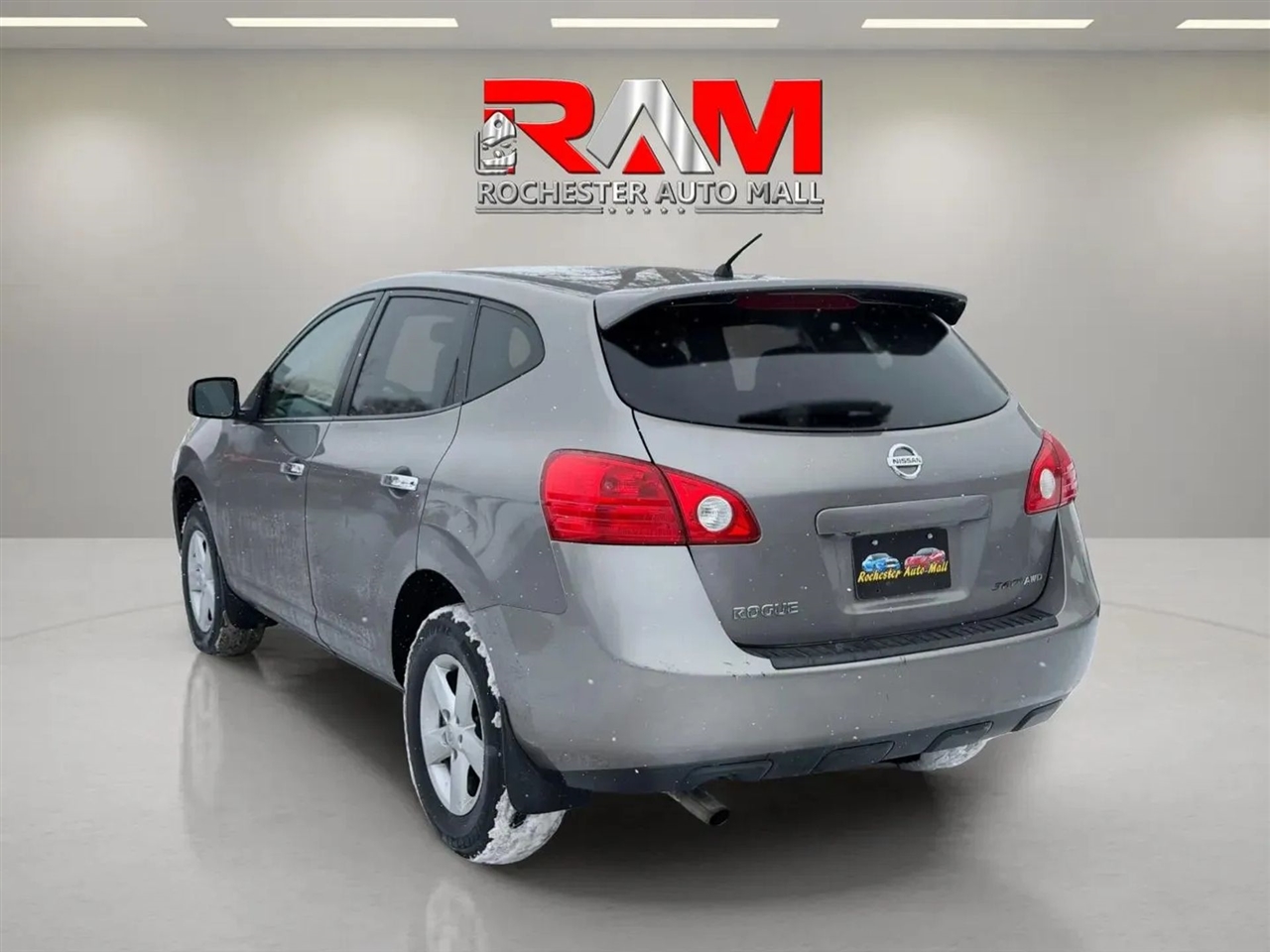 Nissan Rogue  2010