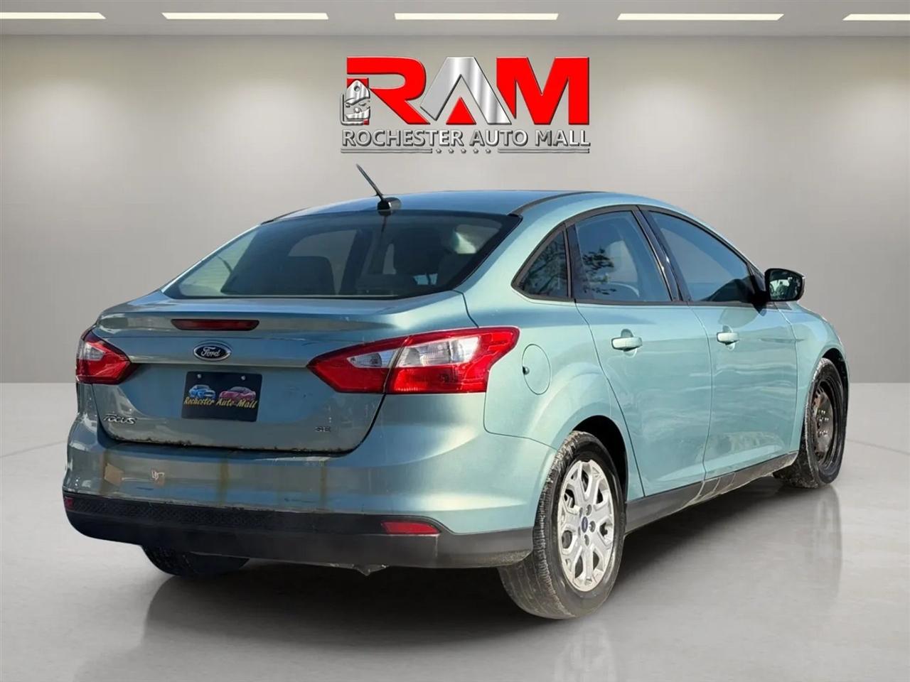 Ford Focus  2012