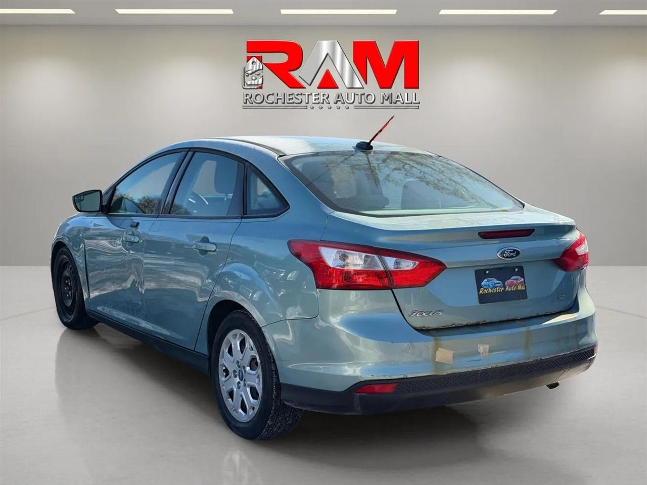Ford Focus  2012