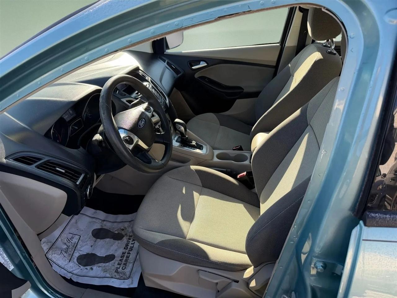 Ford Focus  2012