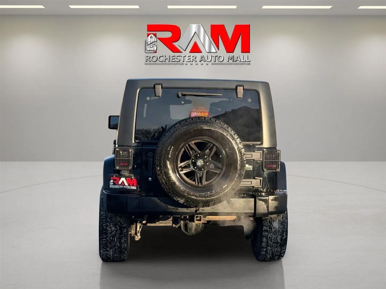 Jeep Wrangler Unlimited  2012