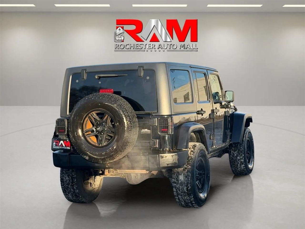 Jeep Wrangler Unlimited  2012