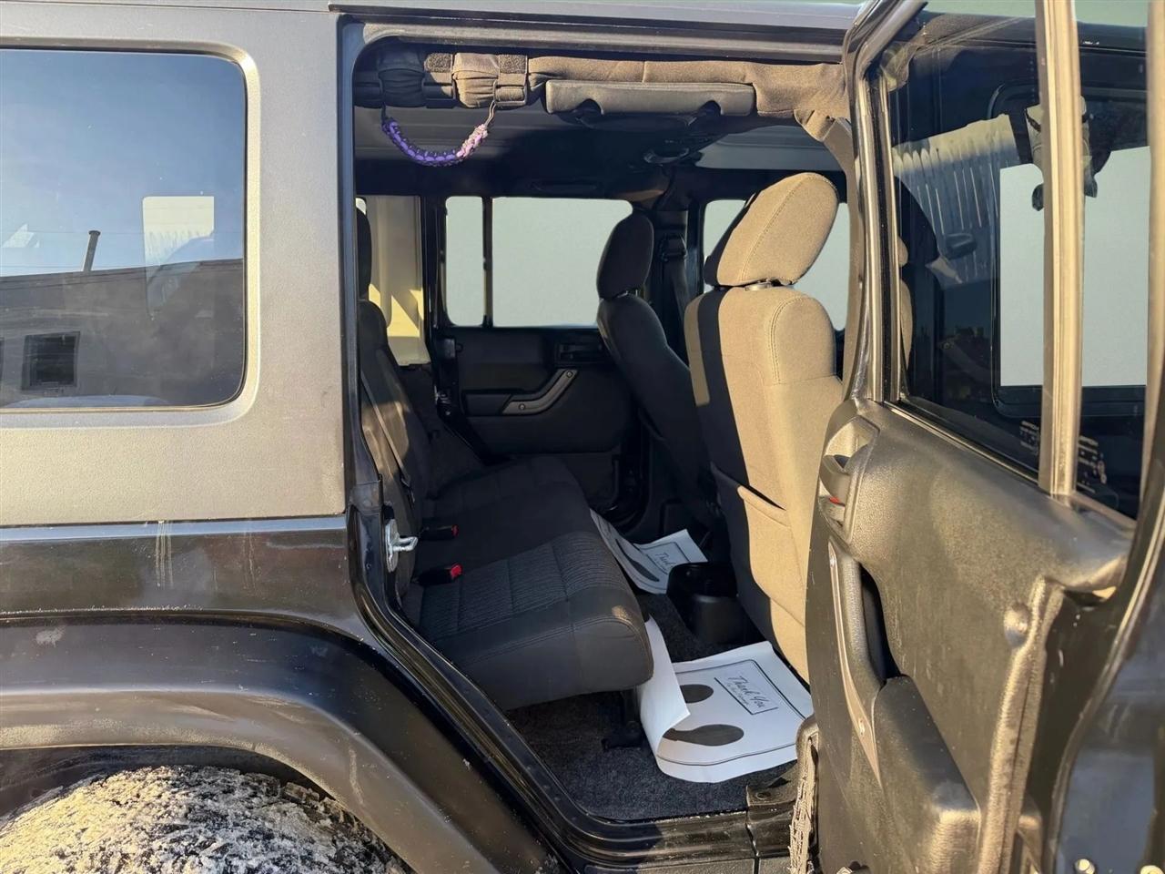 Jeep Wrangler Unlimited  2012