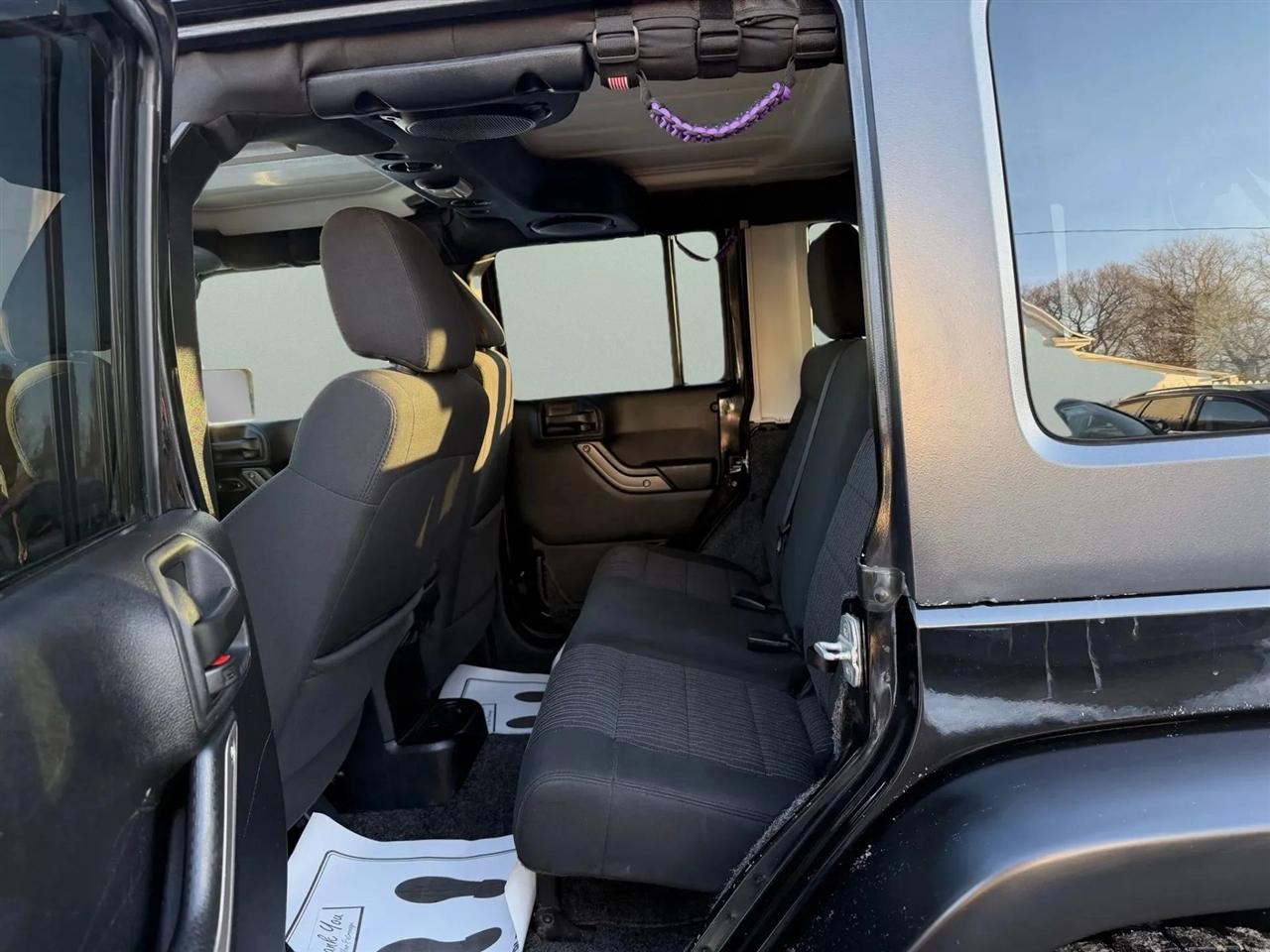 Jeep Wrangler Unlimited  2012