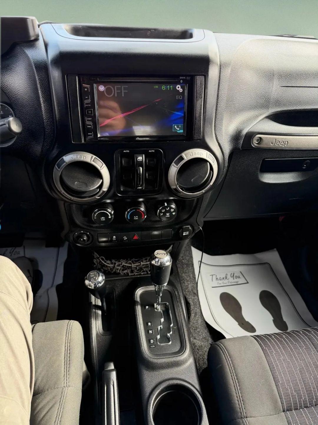 Jeep Wrangler Unlimited  2012