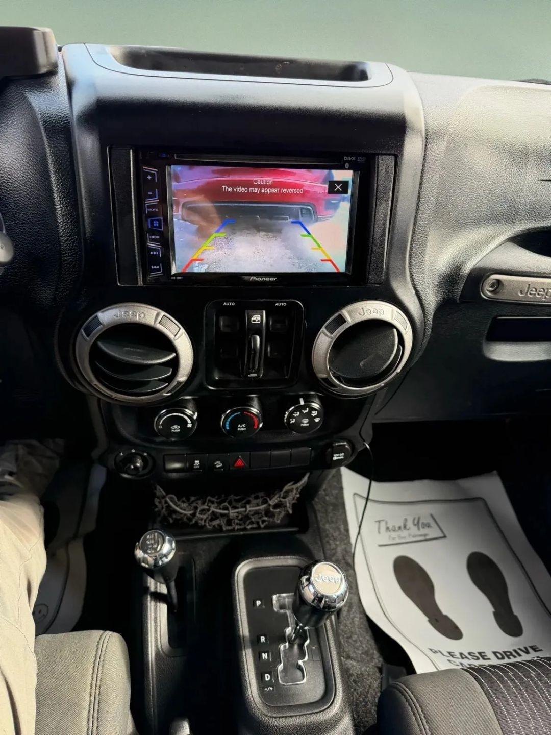 Jeep Wrangler Unlimited  2012