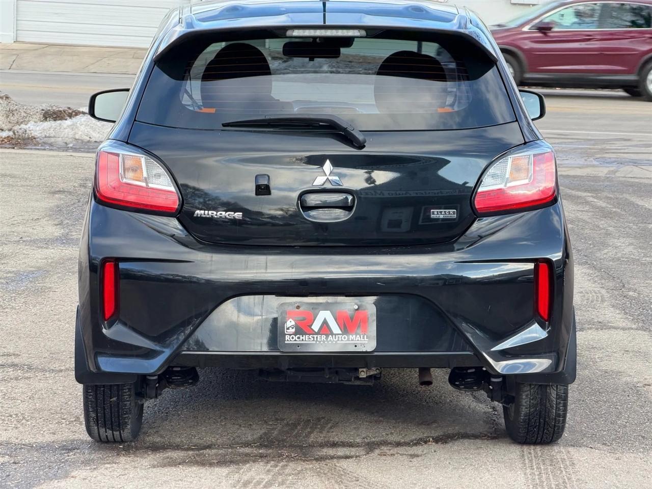 Mitsubishi Mirage  2022