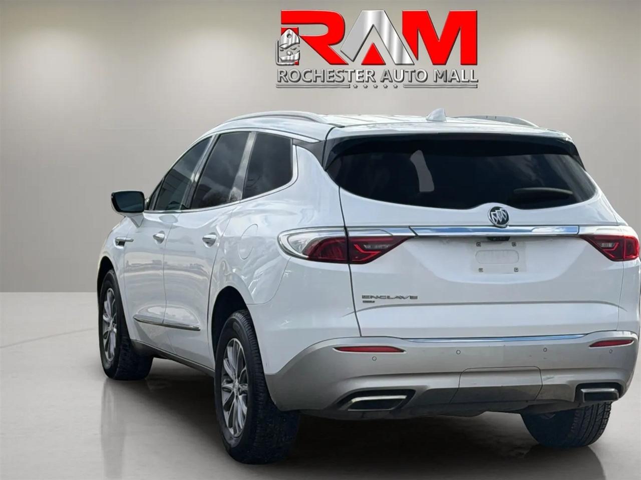 Buick Enclave  2022