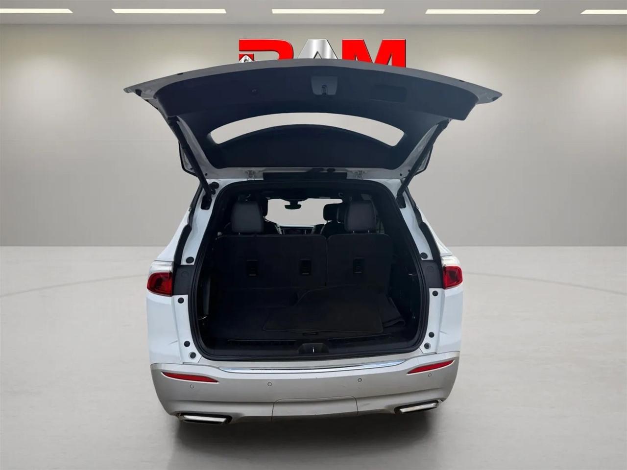 Buick Enclave  2022