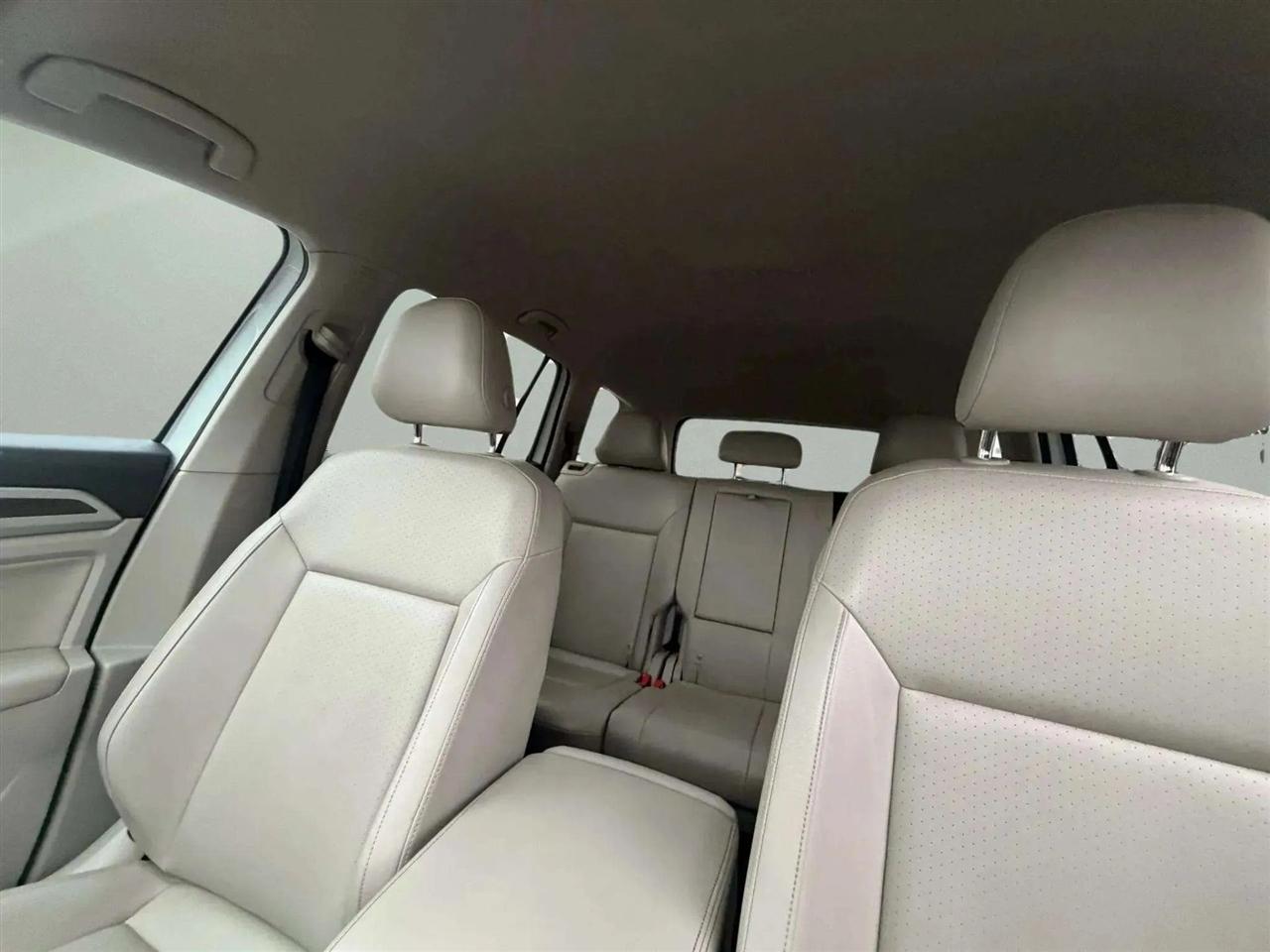 Volkswagen Atlas  2018