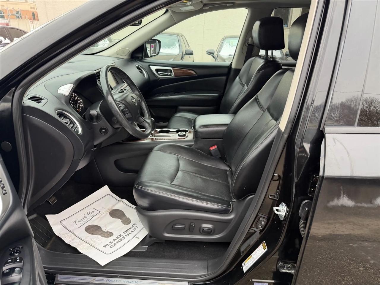 Nissan Pathfinder  2017