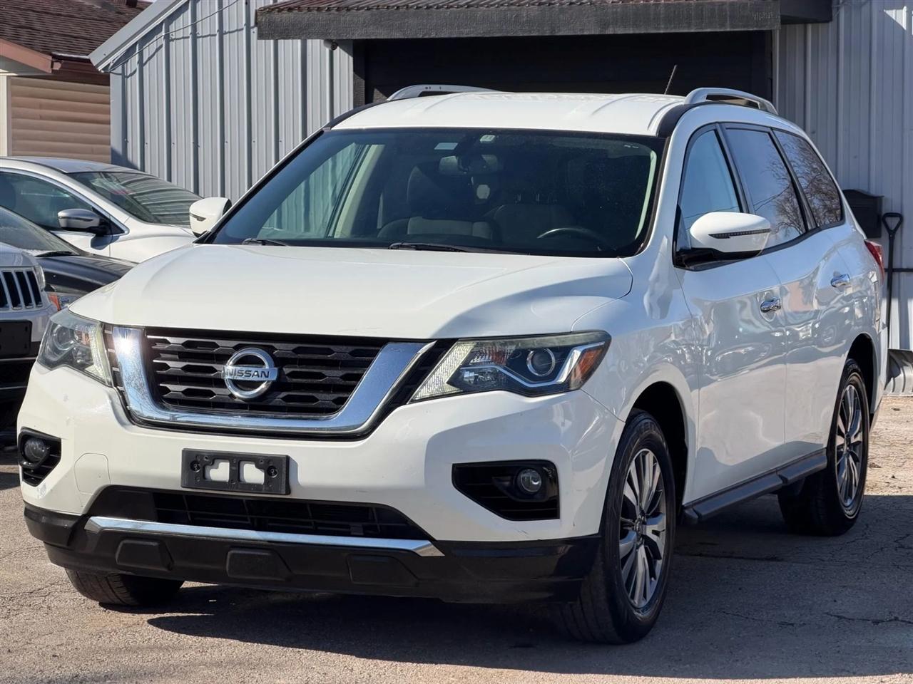 Nissan Pathfinder  2018