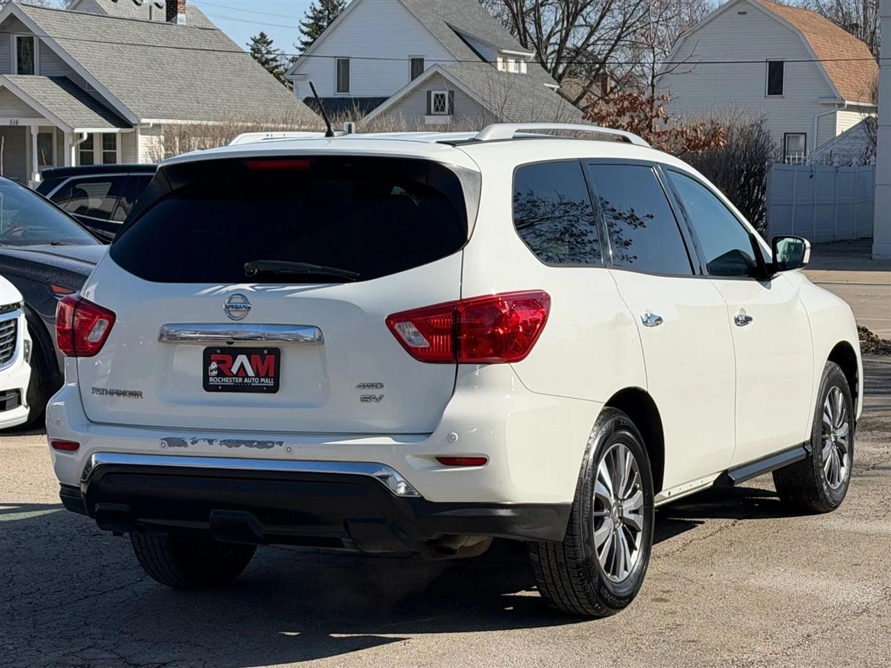 Nissan Pathfinder  2018