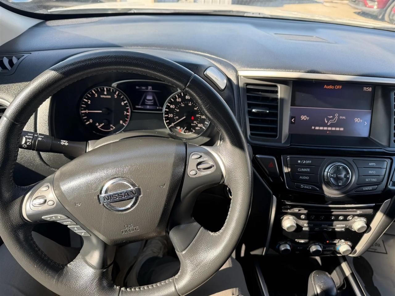 Nissan Pathfinder  2018