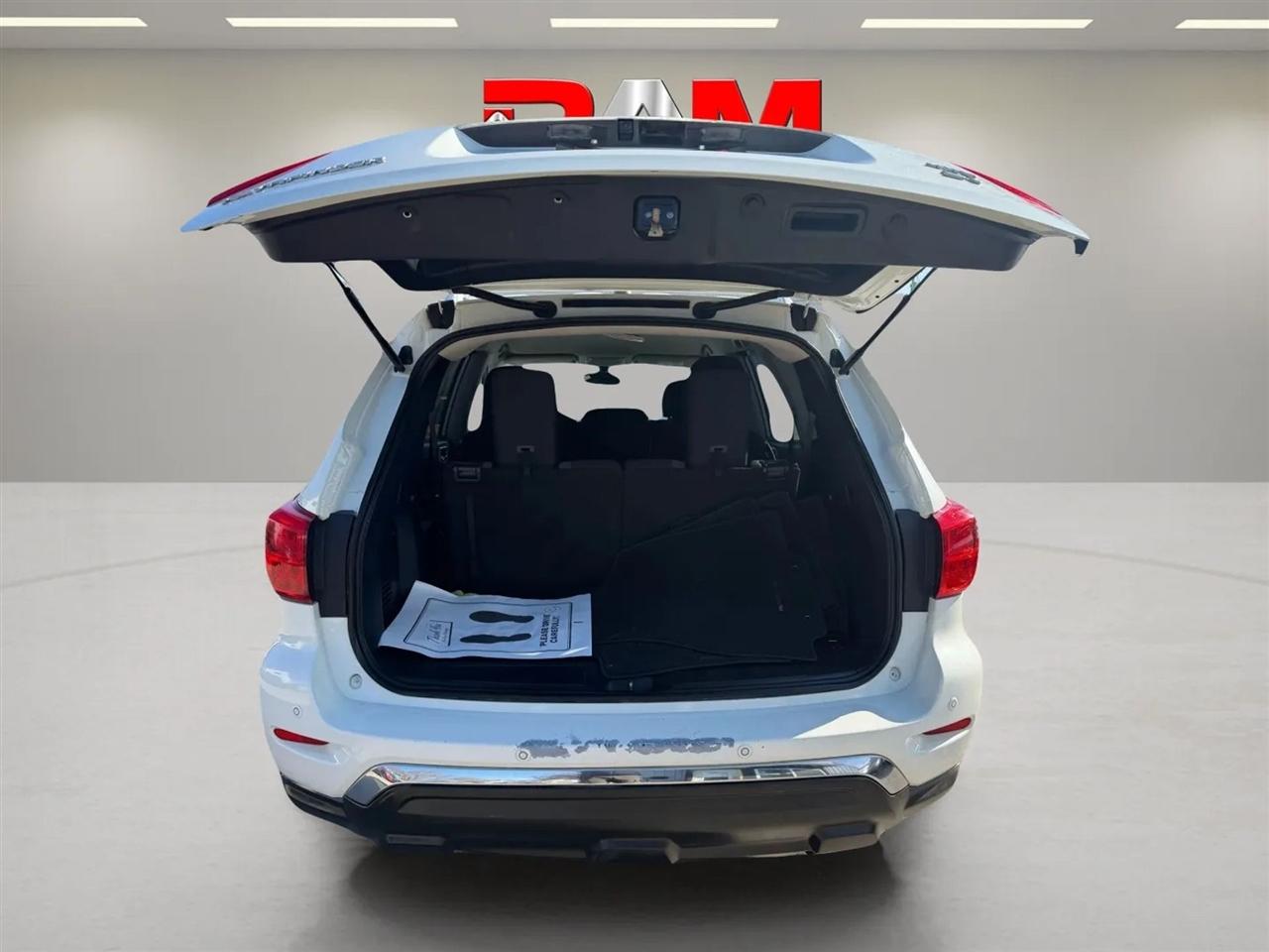 Nissan Pathfinder  2018