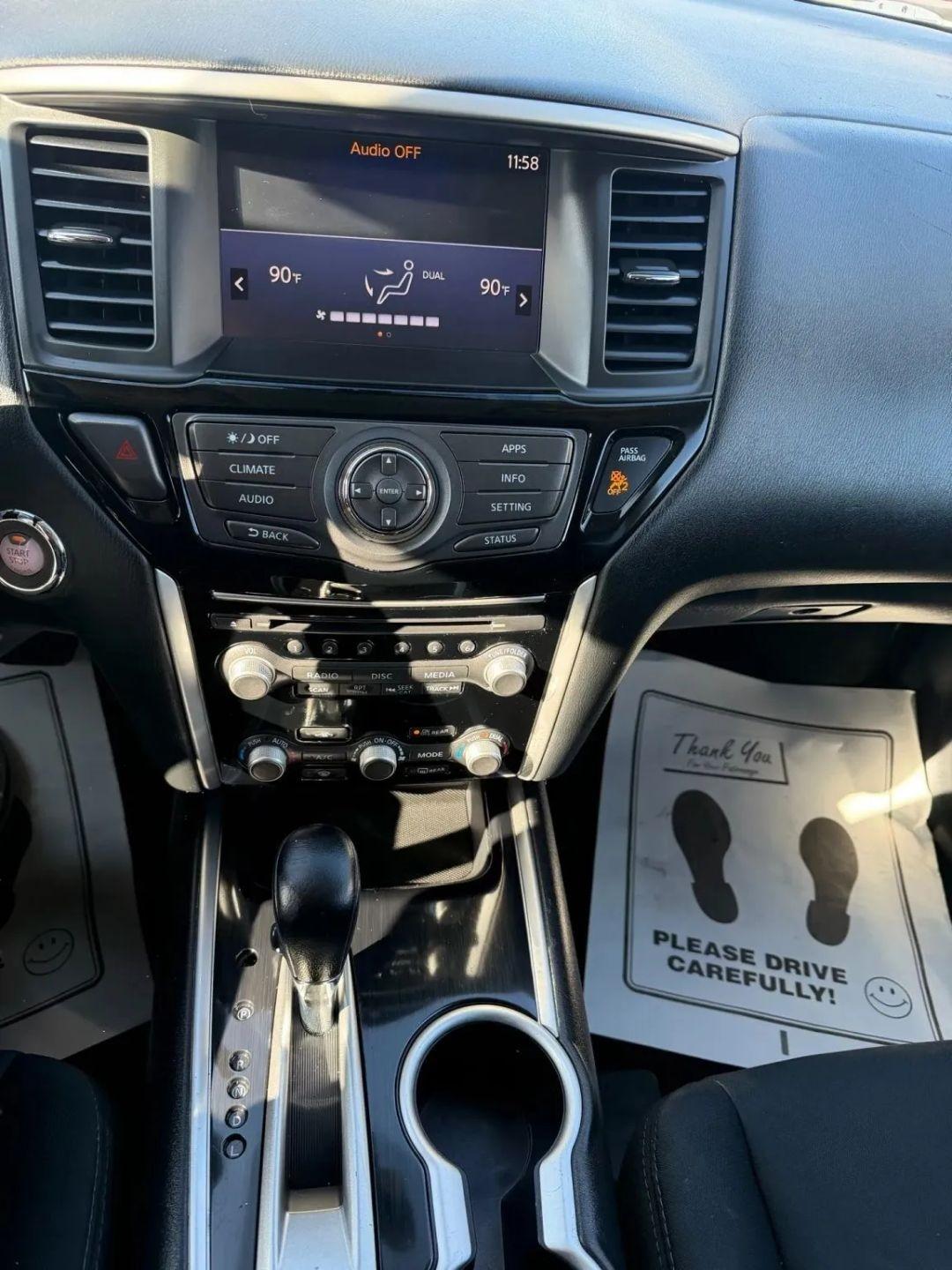 Nissan Pathfinder  2018