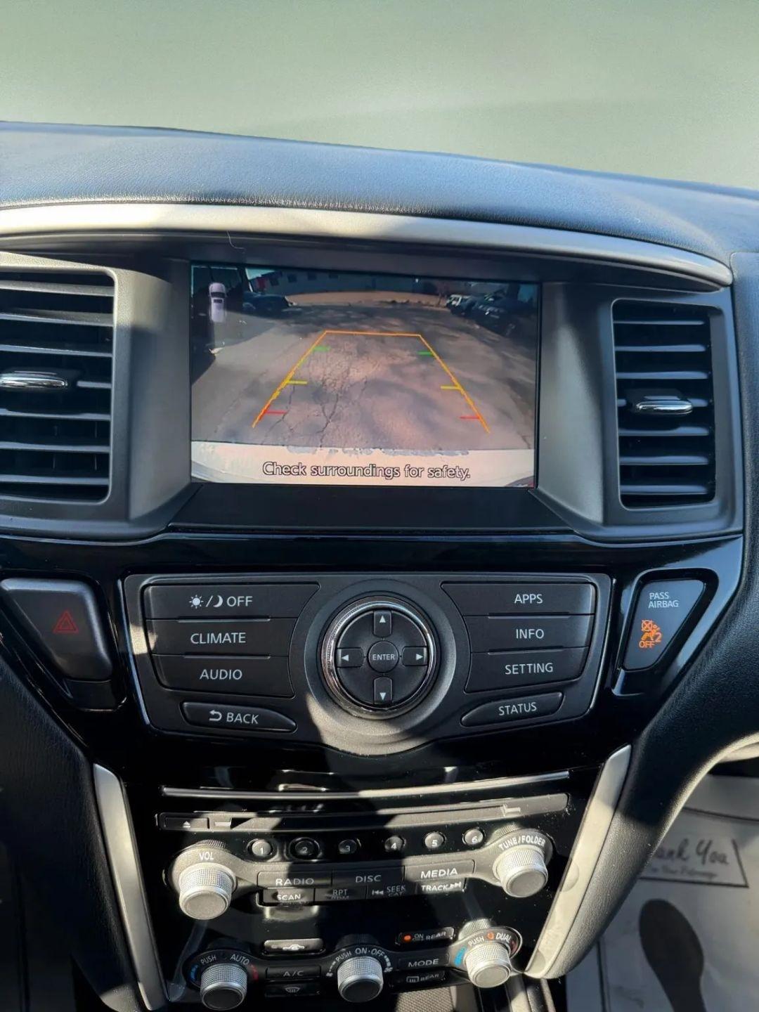 Nissan Pathfinder  2018