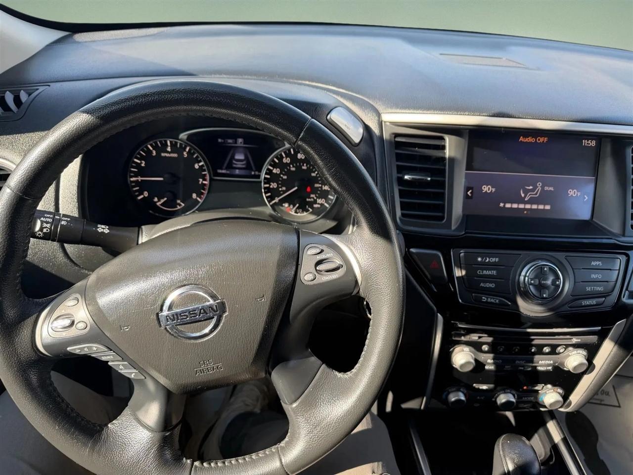 Nissan Pathfinder  2018