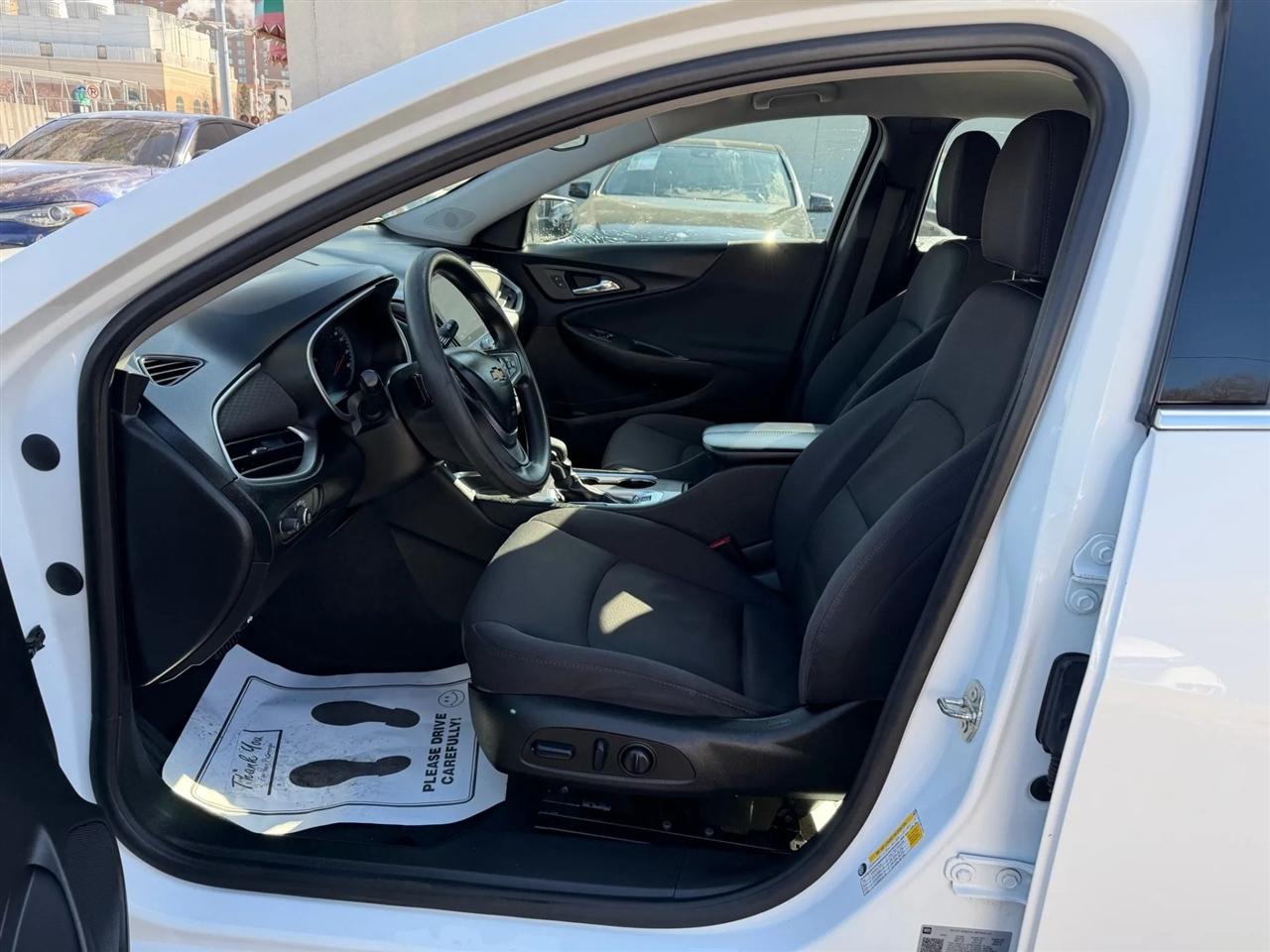 Chevrolet Malibu  2022