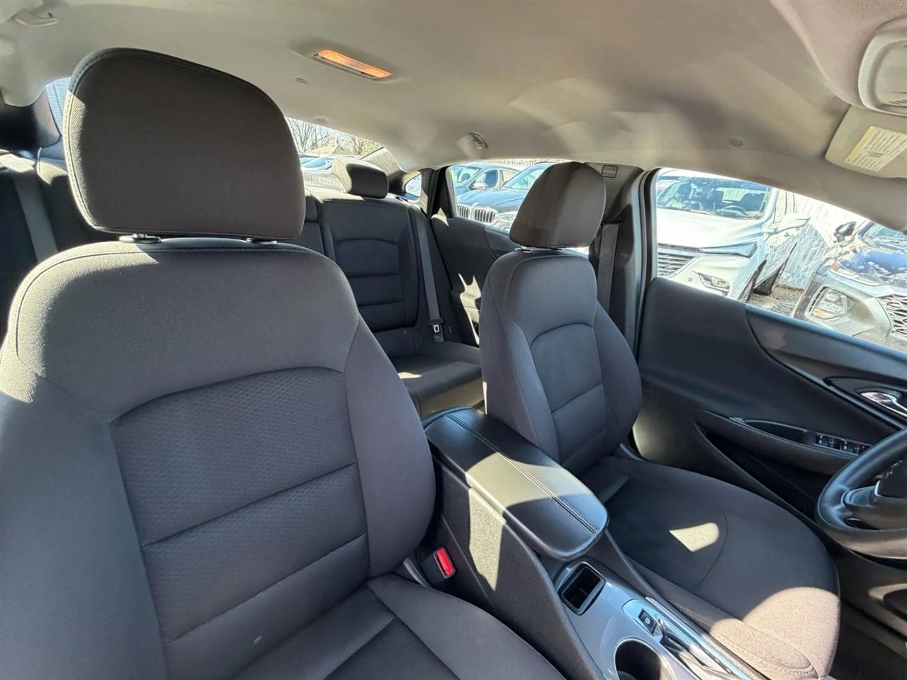 Chevrolet Malibu  2022