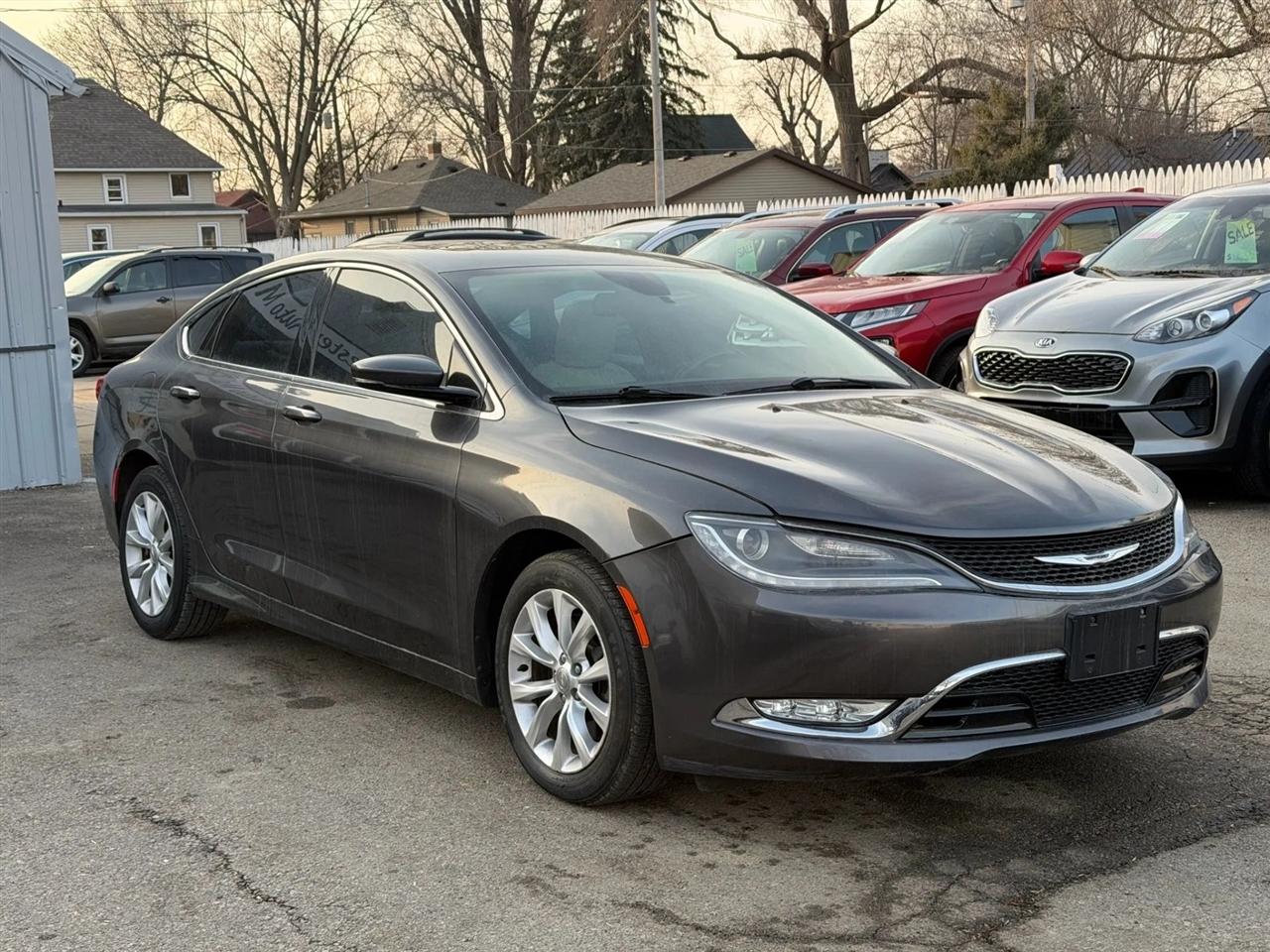 Chrysler 200  2015