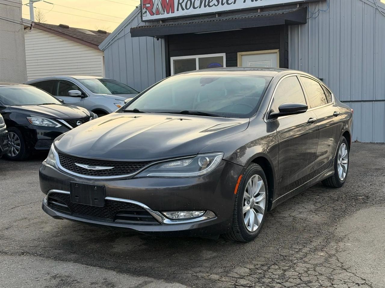 Chrysler 200  2015