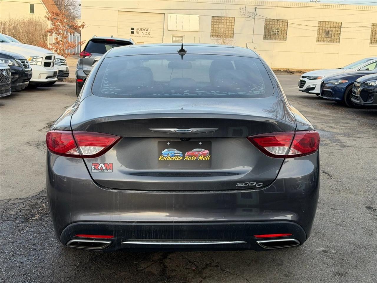Chrysler 200  2015