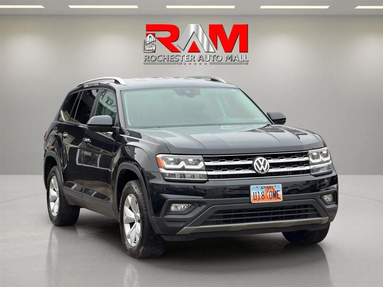 2019 Volkswagen Atlas SE w/Tech Pkg Sport Utility 4D