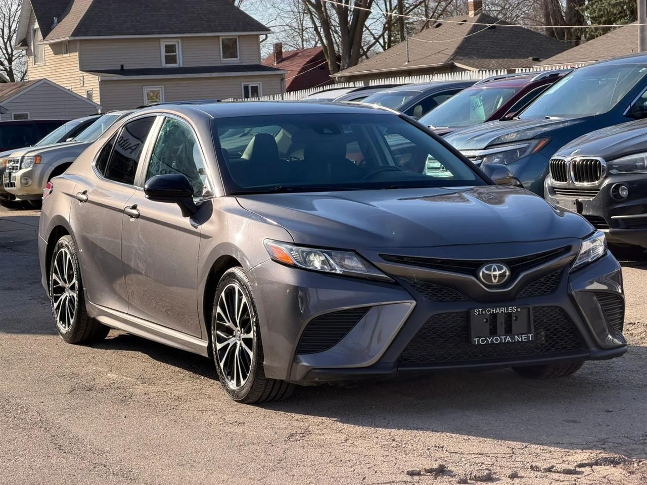2018 Toyota Camry SE Sedan 4D