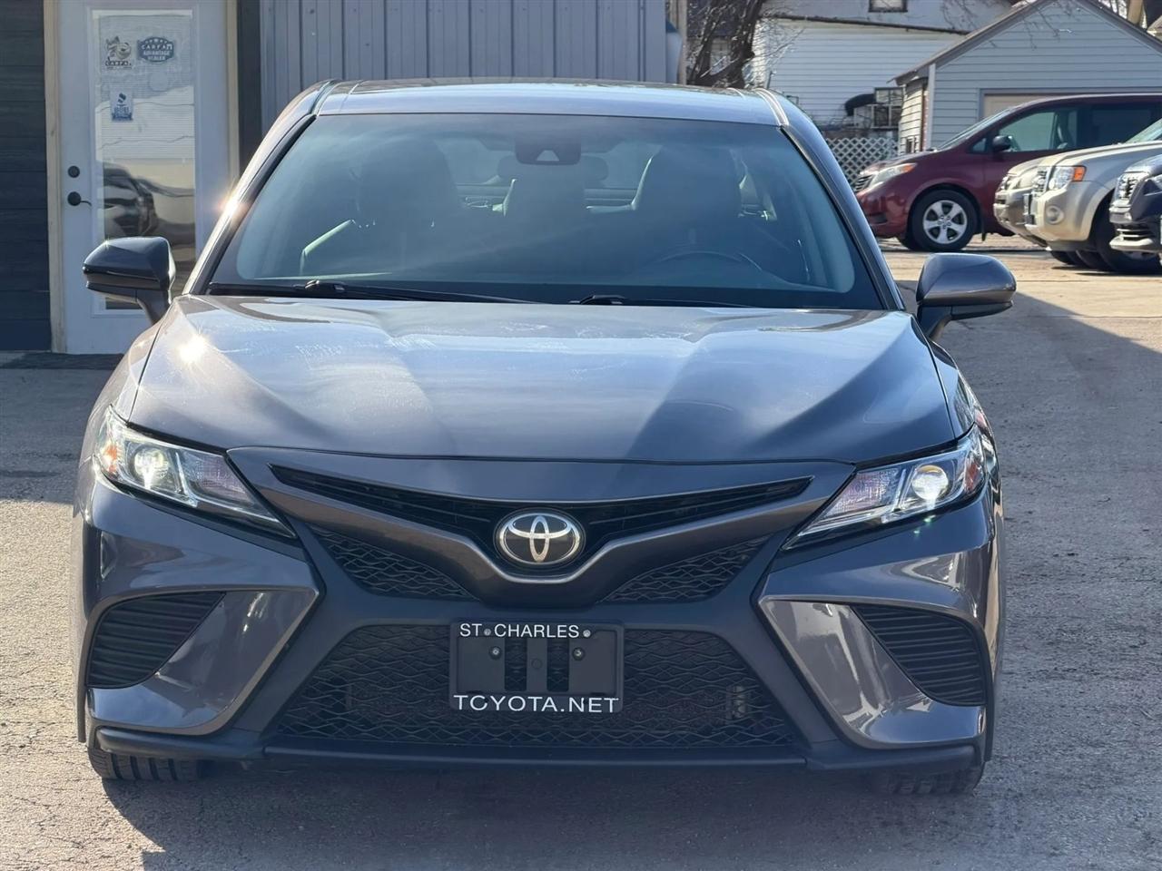 Toyota Camry  2018