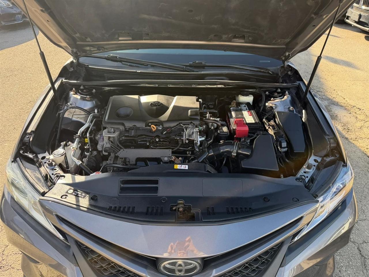 Toyota Camry  2018