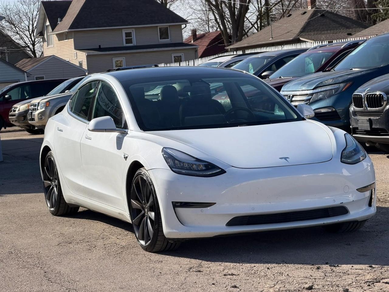 Tesla Model 3  2020