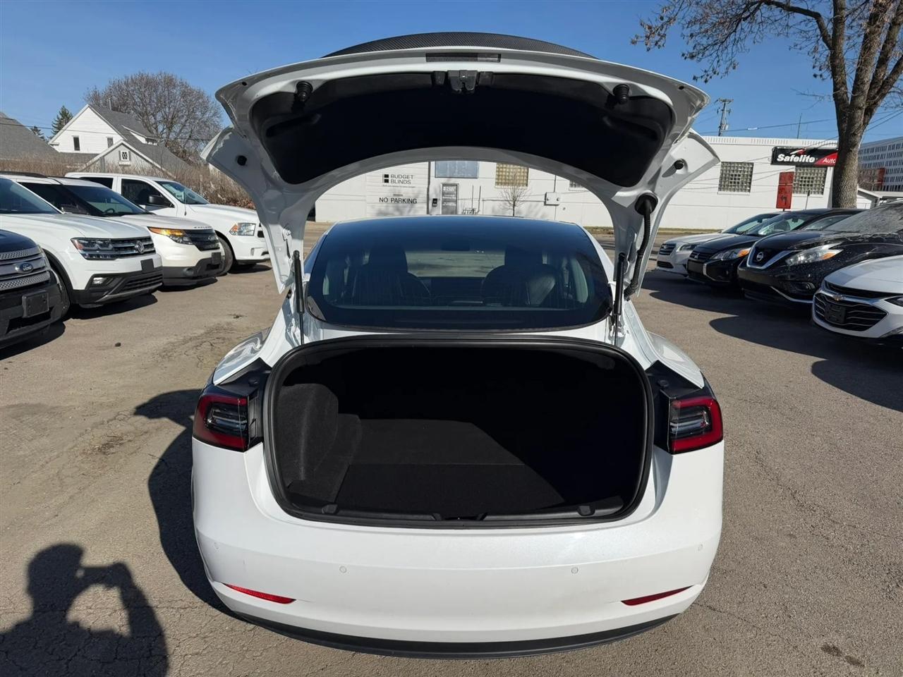 Tesla Model 3  2020