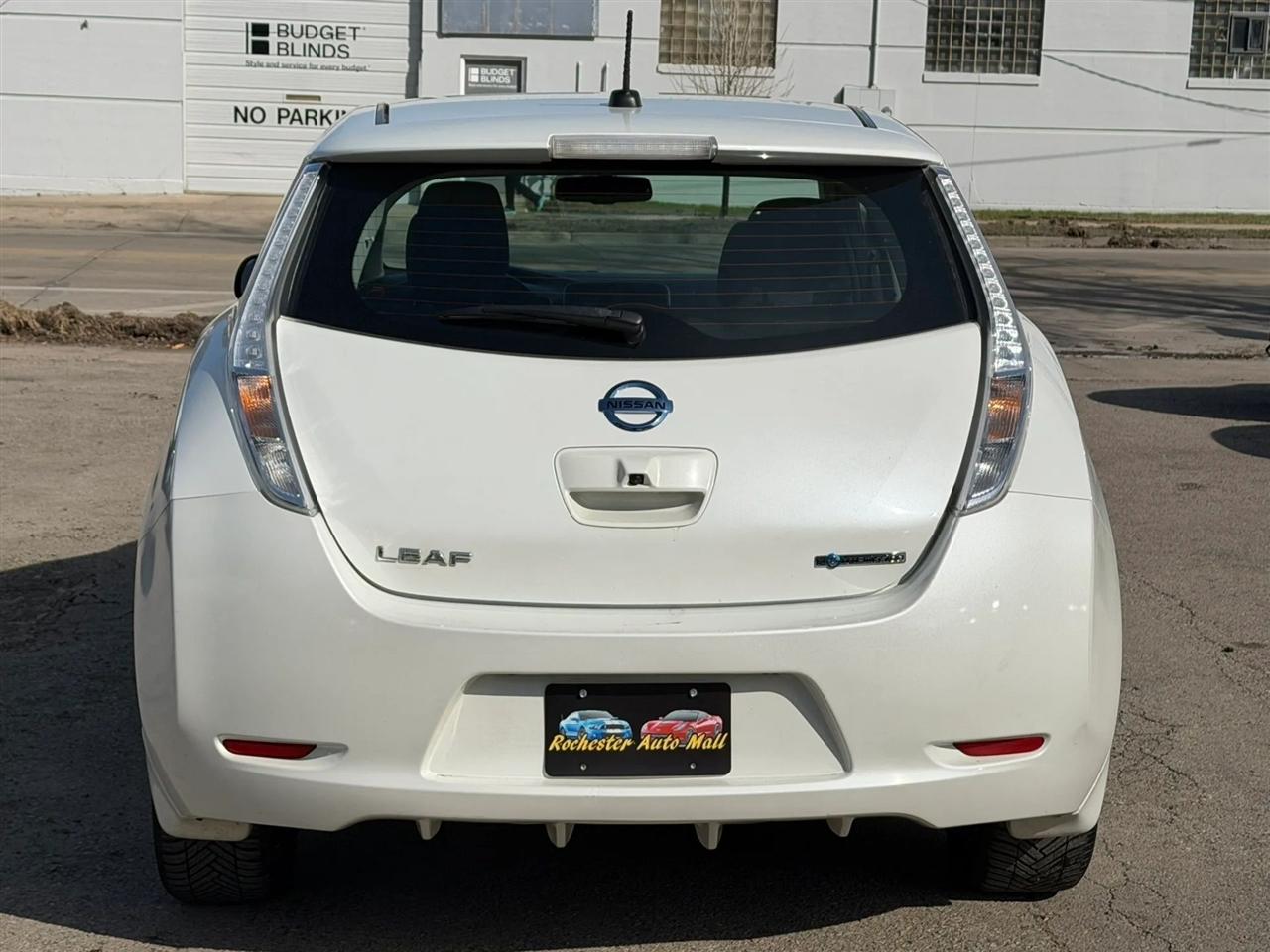 Nissan Leaf  2016
