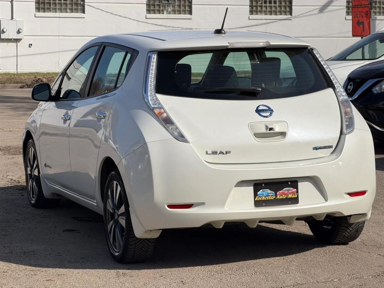 Nissan Leaf  2016