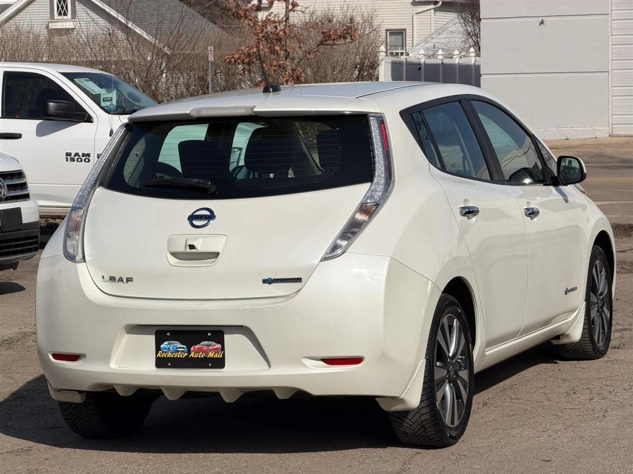 Nissan Leaf  2016