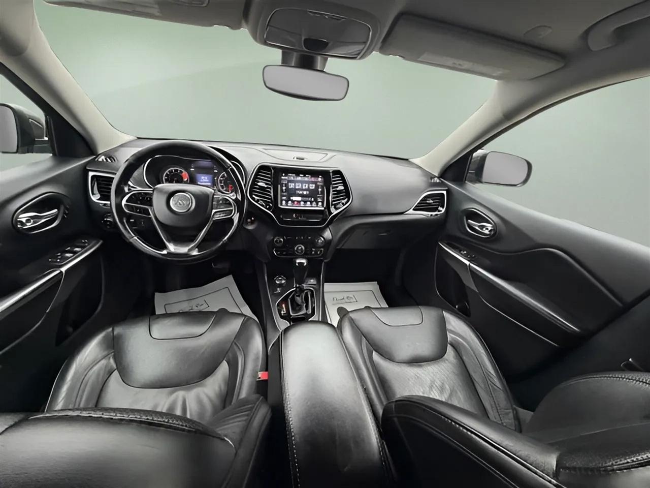 Jeep Cherokee  2020
